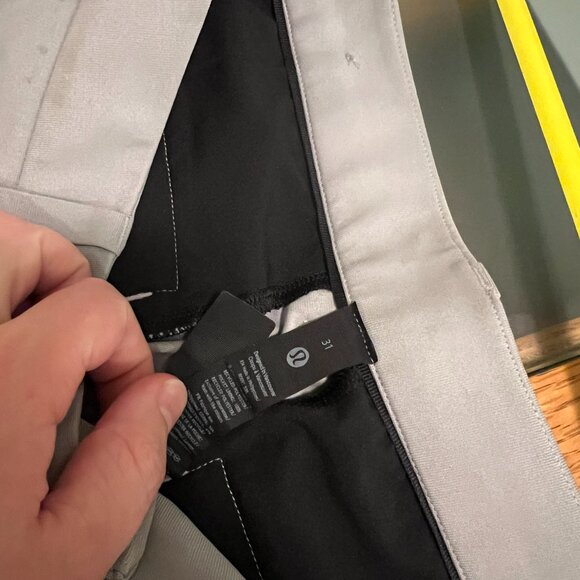 Lululemon ABC Trouser – Grey – Size 31x30 - Picture 4 of 5